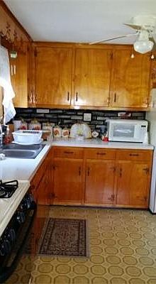 3rd image of 789 Plymouth St
