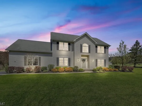 28 Pritchard Way, White Twp., NJ 07823