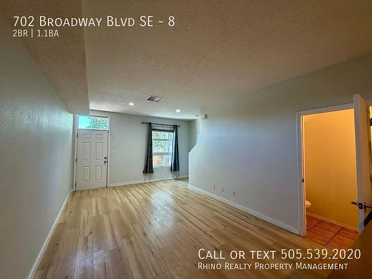 702 Broadway Blvd SE #8 — Photo 4
