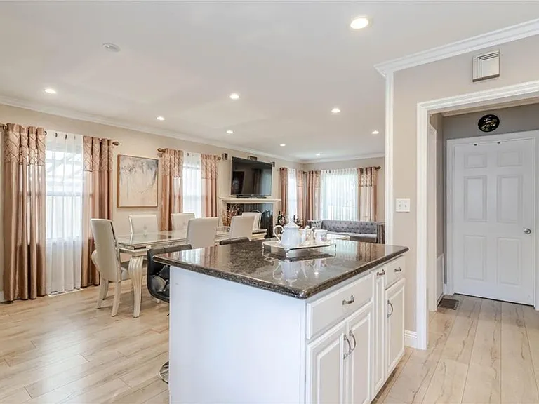 3304 Paraiso Way — Photo 10