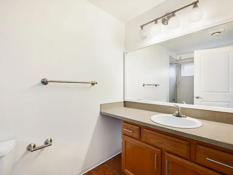 Northlink Apartments — Photo 57