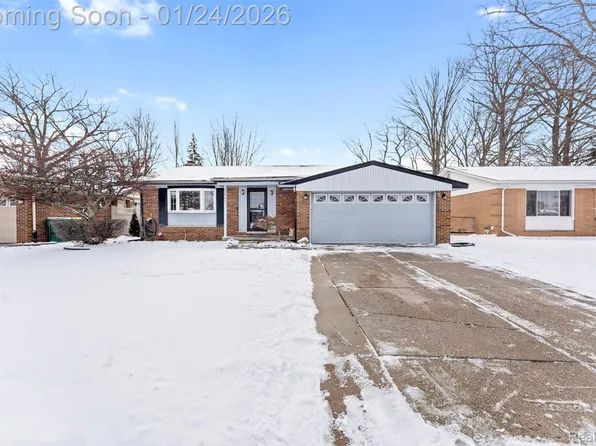 20443 Churchill Ave, Brownstown, MI 48183