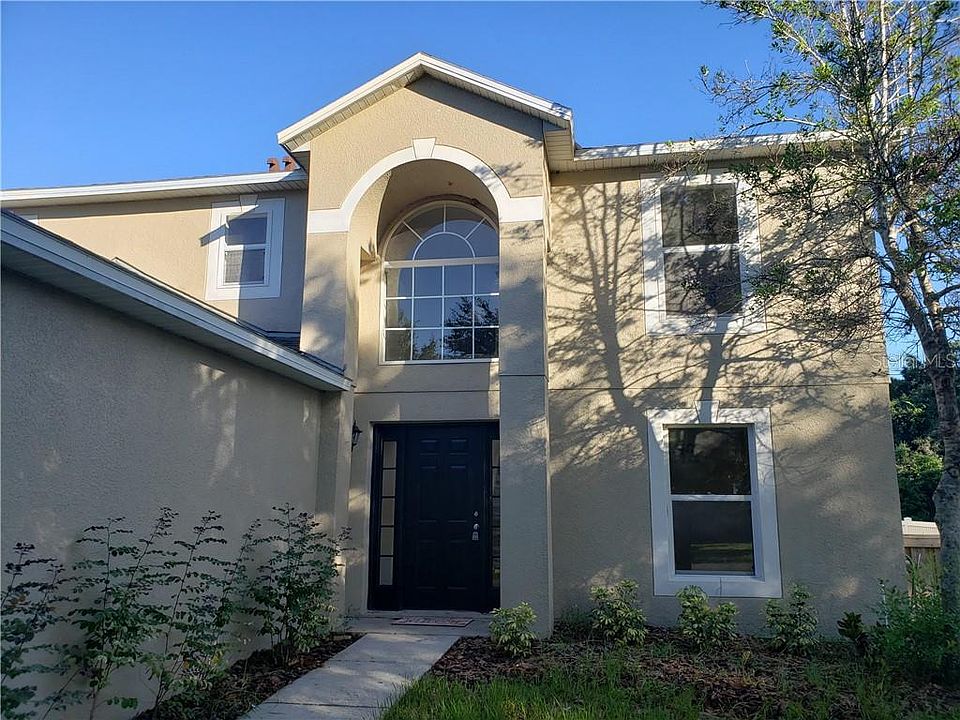 1st image of 928 Vanderbilt Dr