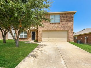 1042 Condor Dr, Grand Prairie, TX 75051