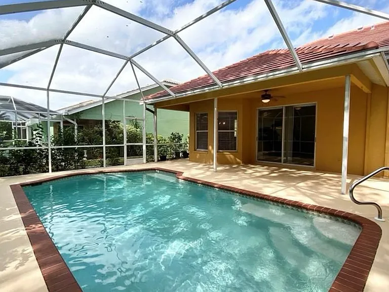 8116 Breton Cir — Photo 20