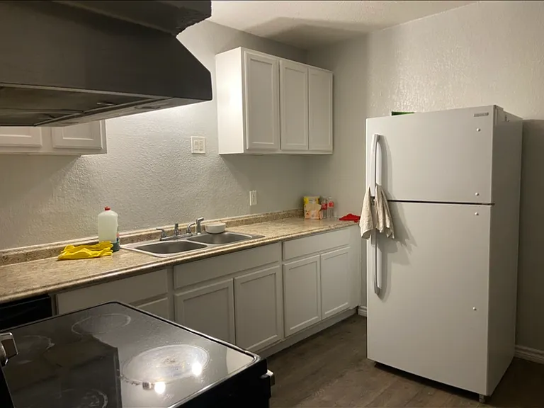 1512 S Alice Ave — Photo 7