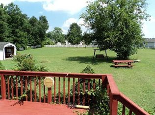 8465 Meadowbridge Rd, Mechanicsville, VA 23116