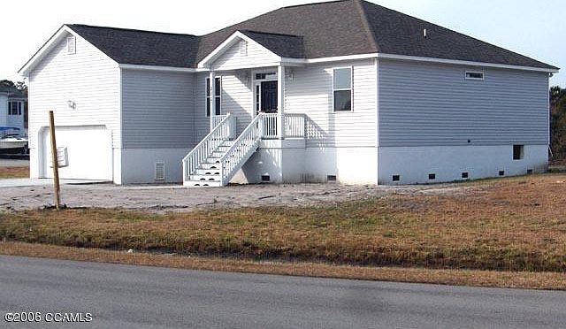 2nd image of 211 Pelican Harbor
