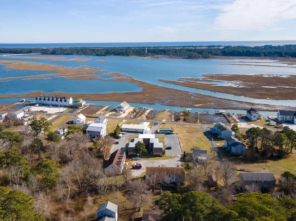 7661-8 E Side Rd, Chincoteague Island, VA 23336