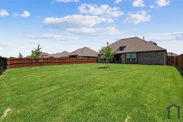 1216 Blanco Trl — Photo 38