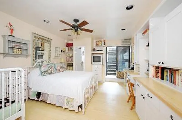 Sold by Corcoran | media 25
