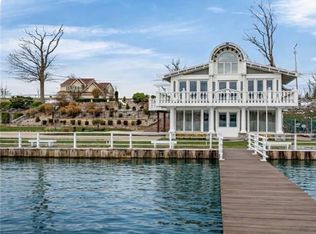 2039 E River Rd, Grand Island, NY 14072