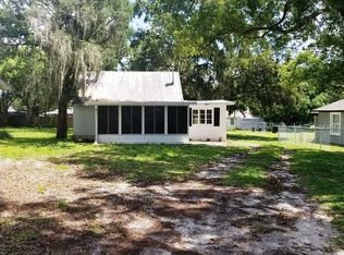 5854 13th St, Zephyrhills, FL 33542