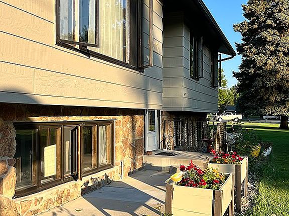 5th image of 4212 Autumn Ln