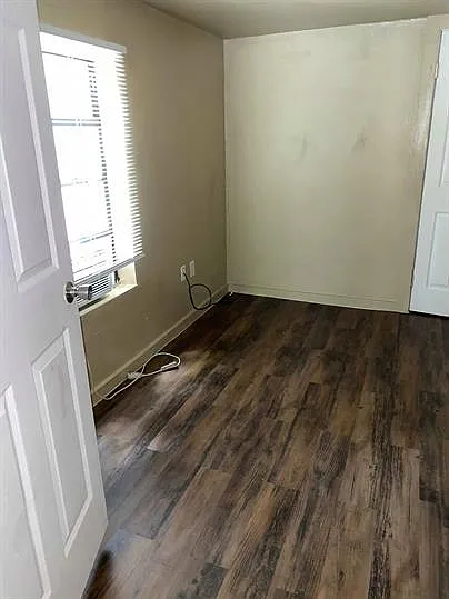 1000 Chihuahua St #B — Photo 4