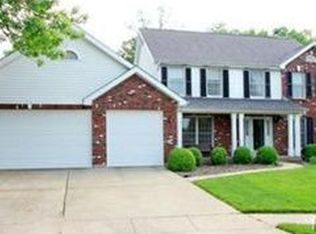 520 Robin Crest Ct, Grover, MO 63040
