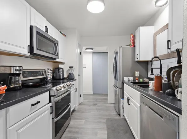 5253 N Lovers Lane ROAD N N #301, Milwaukee, WI 53225
