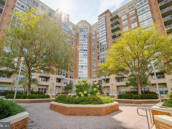 11800 Sunset Hills Rd Unit 202, Reston, VA 20190