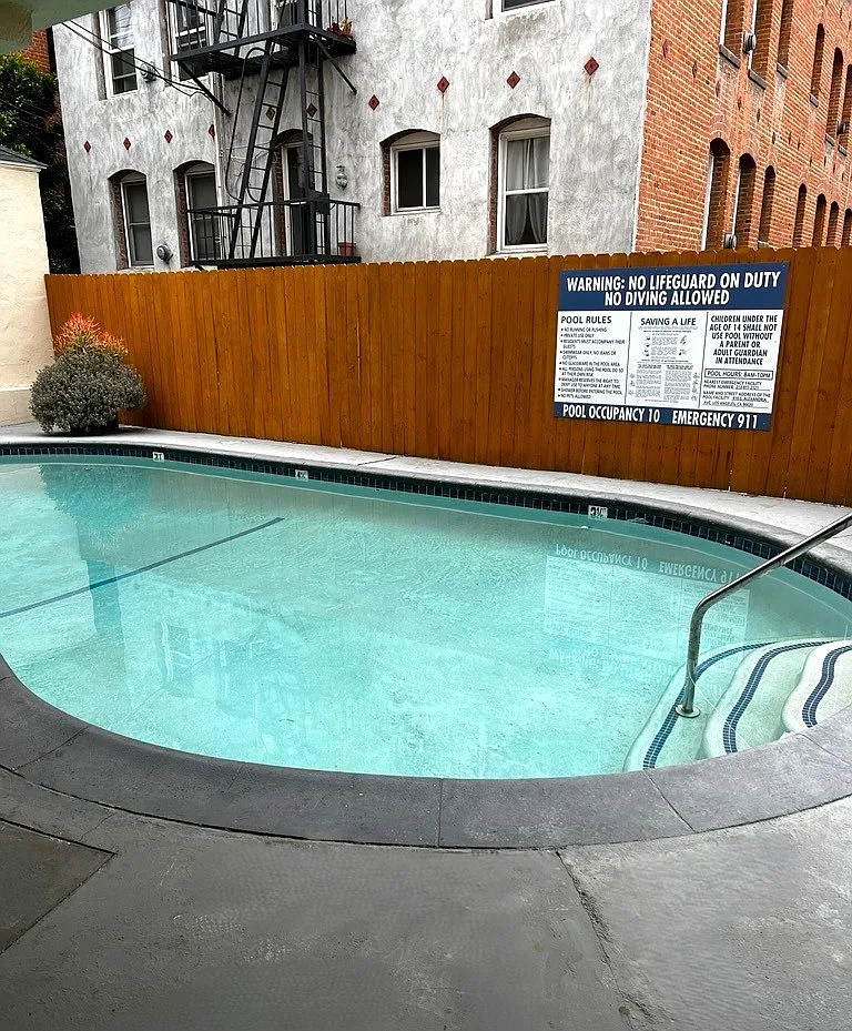Alexandria Place — Photo 3