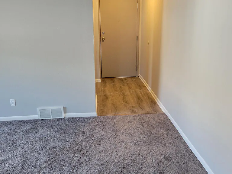 115 Denrose Dr #115 — Photo 2