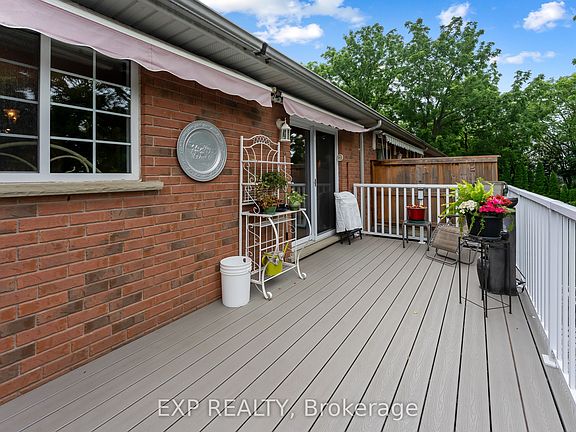 2nd image of 9 Kinsman Ct S