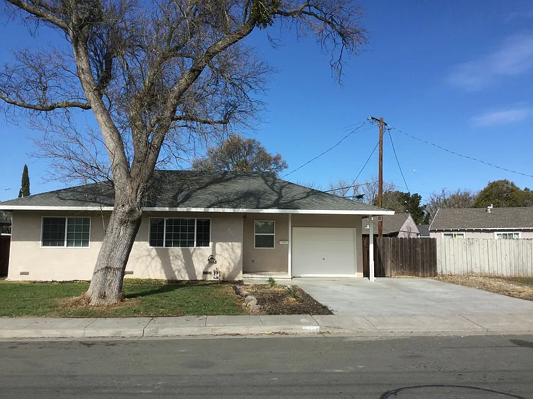 824 Taft St — Photo 1
