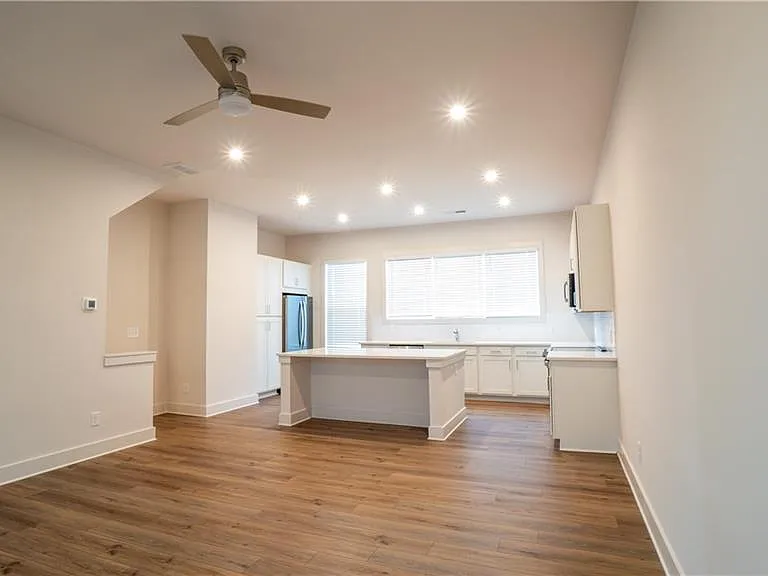 1394 Cozy Cir SE — Photo 6