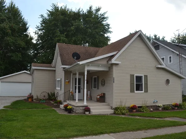 203 E Main St, New Market, IN 47965