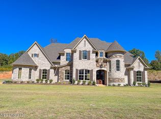 484 Poplar Ln, Red Banks, MS 38661