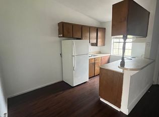 1916 Holloman Dr #E, Pt Lavaca, TX 77979