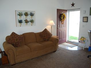 29 Random Rd, Douglassville, PA 19518