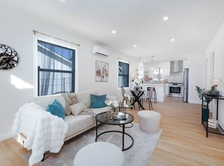 2267 Las Flores Dr, Los Angeles, CA 90041