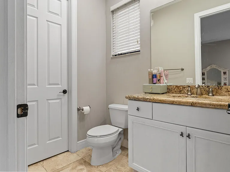 9521 Eden Mnr — Photo 82