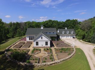 N5446 Cobblestone Rd, Elkhorn, WI 53121