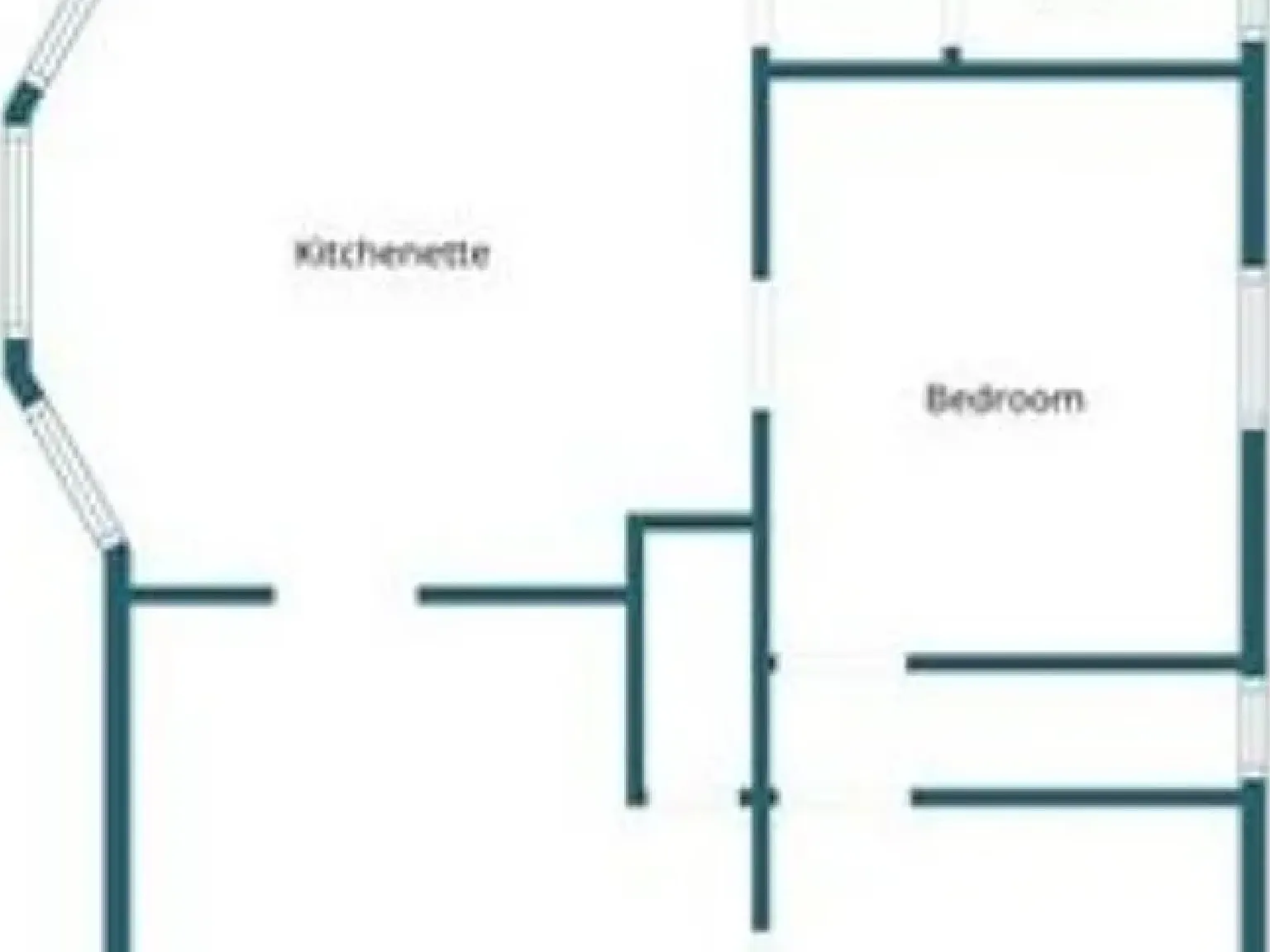 Large 3 Bedroom clean unit recently renovated — Photo 2