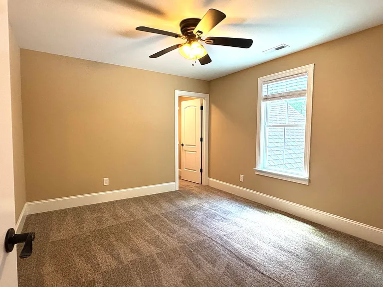 3658 Pleasants Ridge Dr — Photo 26