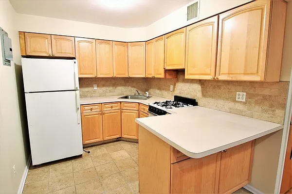 Rented by JK Dansar Corp | media 7