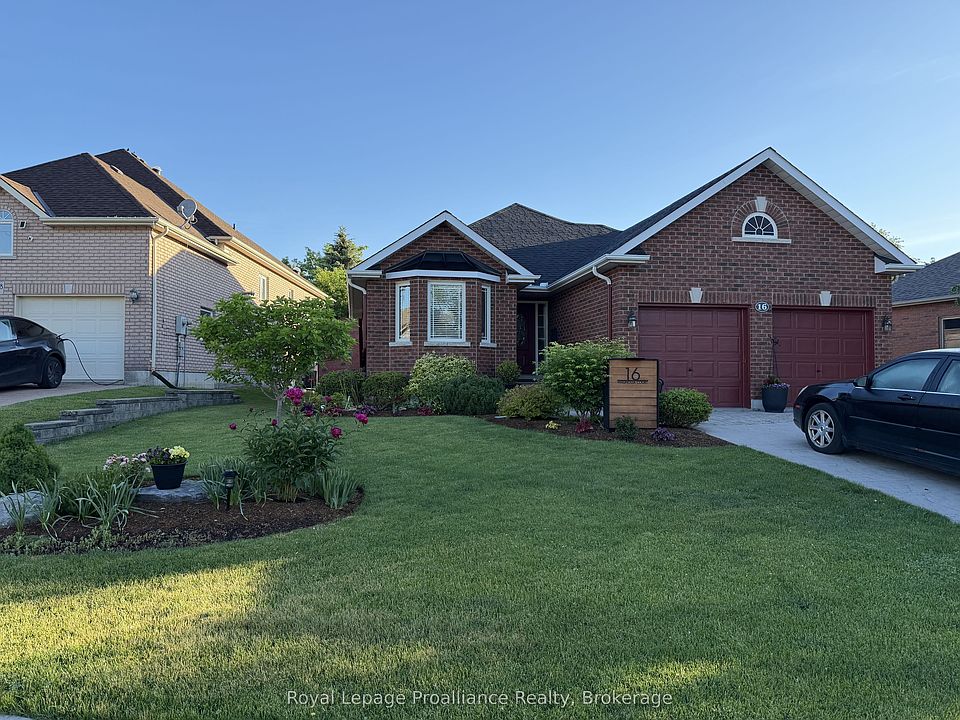 1st image of 16 Magnolia Ct