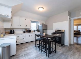 518 Academy Ave #3, Providence, RI 02908