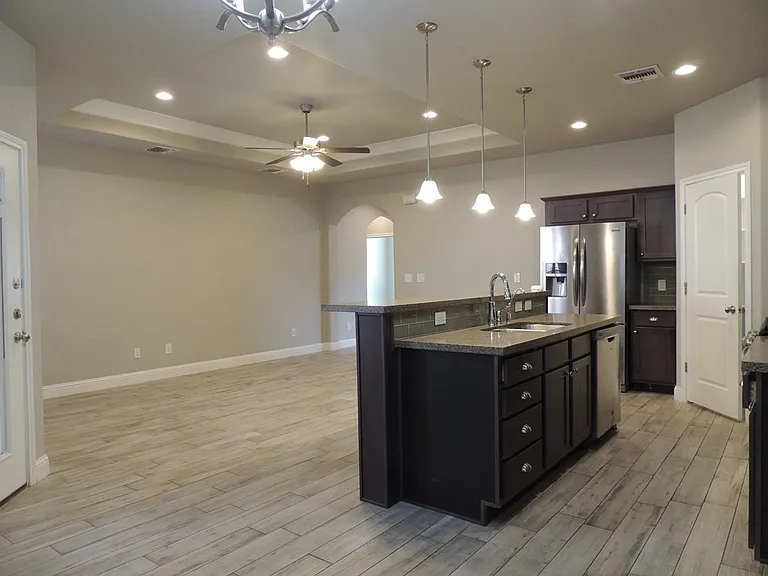 24 Devon Ct — Photo 4