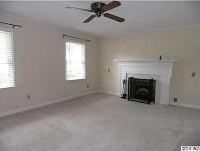4th image of 105 Wendover Dr