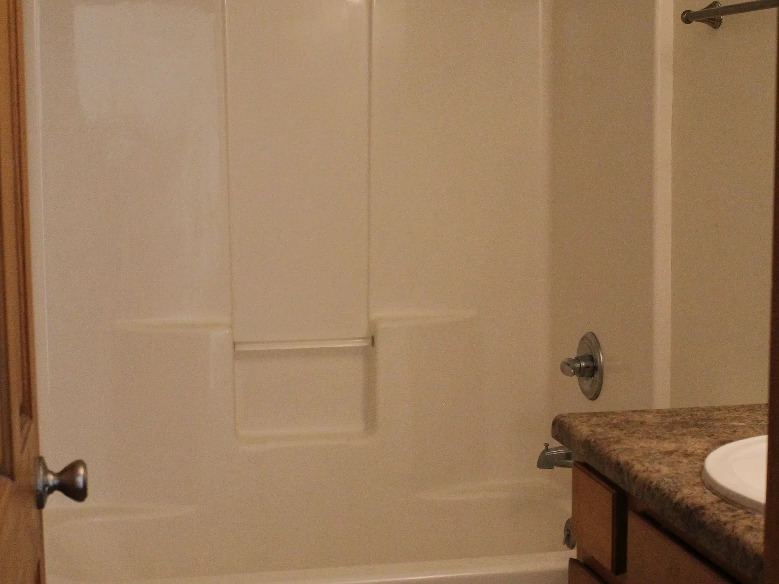 Thulson - 3119 Howard Avenue - 1 — Photo 2