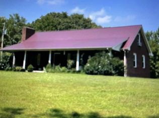 1061 Three Island Ford Rd, Charlotte, TN 37036