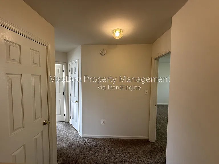 219 Merrill Ct — Photo 28