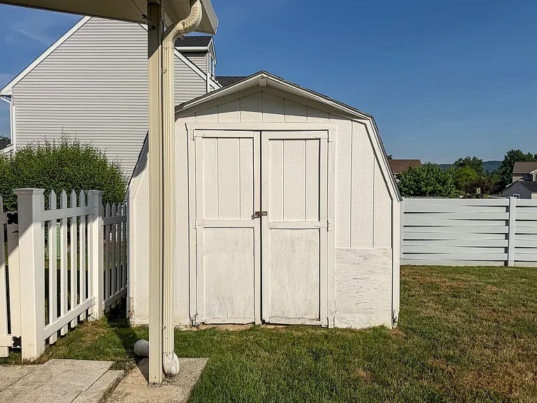 84 Red Stone Cir — Photo 35