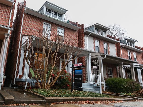 4th image of 3156 Ellwood Ave