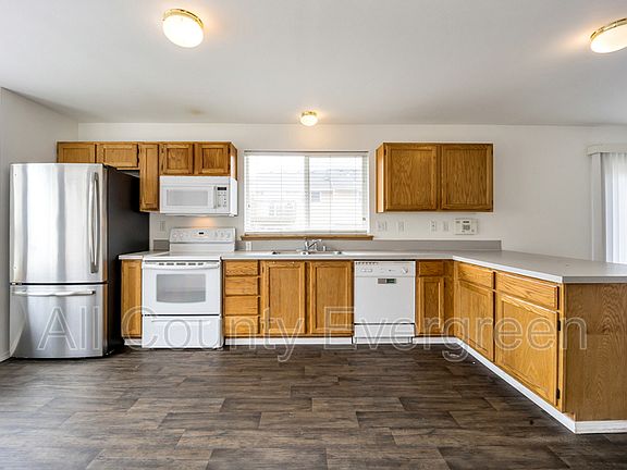 5th image of 7918 195th St E