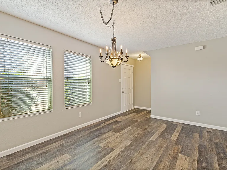 4717 Waterford Dr — Photo 24