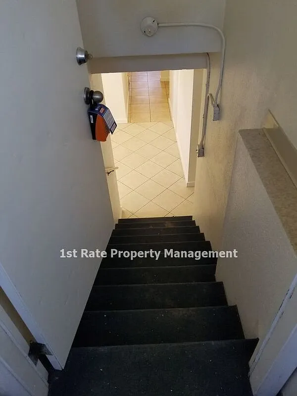Building Photo - 1816 W State St #4