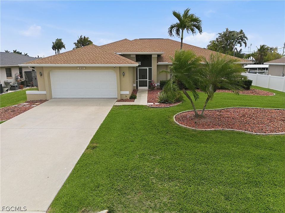 1st image of 222 SW 39th Ter